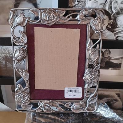 LOT 341: New/Old Stock - Photo Frames, Bill Blass Leather Briefcase & Expandable Drink Holder