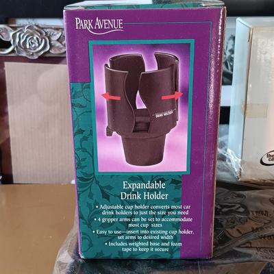 LOT 341: New/Old Stock - Photo Frames, Bill Blass Leather Briefcase & Expandable Drink Holder