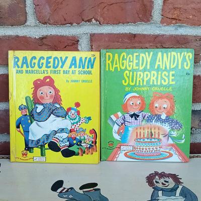 LOT 334: Raggedy Ann and Andy Dickey Mountain Crafts Handpainted Children's Furniture, Campbell's Kids Dolls, Raggedy Ann Coin...