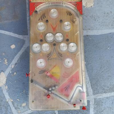 LOT 346: Marx Vintage Deluxe Arcade Type Electric Pinball