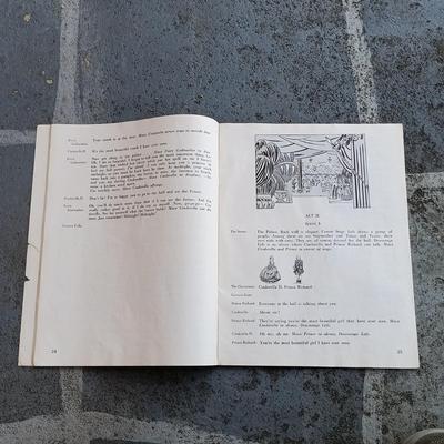 LOT 347: Remco 1960s Showboat Play Theater Set