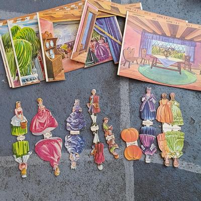 LOT 347: Remco 1960s Showboat Play Theater Set