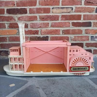 LOT 347: Remco 1960s Showboat Play Theater Set