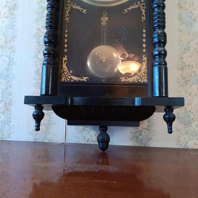 LOT 384: Gilbert 31-Days Wall Clock