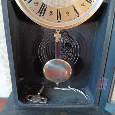 LOT 384: Gilbert 31-Days Wall Clock