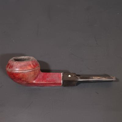 LOT 386: Decatur Pipe Stand w/ Pipes- Stone Pipe, Kaywoodie 500, Dr. Grabow Royal Duke & More