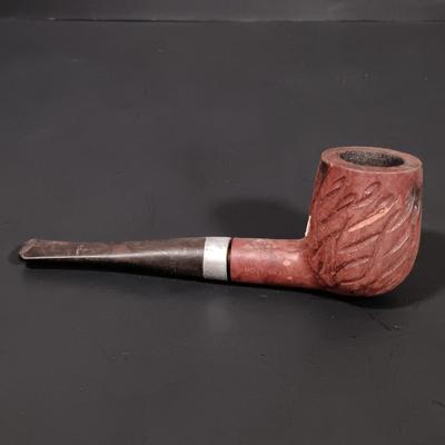 LOT 386: Decatur Pipe Stand w/ Pipes- Stone Pipe, Kaywoodie 500, Dr. Grabow Royal Duke & More