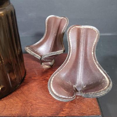 LOT 386: Decatur Pipe Stand w/ Pipes- Stone Pipe, Kaywoodie 500, Dr. Grabow Royal Duke & More