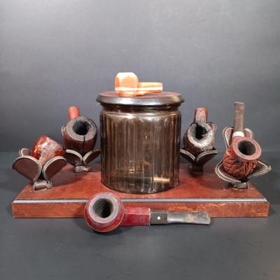 LOT 386: Decatur Pipe Stand w/ Pipes- Stone Pipe, Kaywoodie 500, Dr. Grabow Royal Duke & More