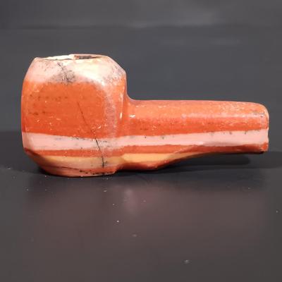 LOT 386: Decatur Pipe Stand w/ Pipes- Stone Pipe, Kaywoodie 500, Dr. Grabow Royal Duke & More