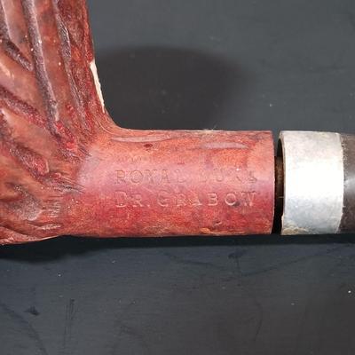LOT 386: Decatur Pipe Stand w/ Pipes- Stone Pipe, Kaywoodie 500, Dr. Grabow Royal Duke & More