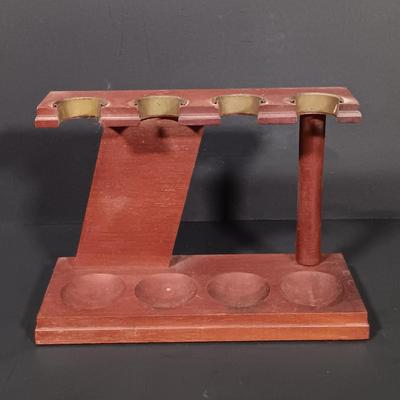 LOT 387: Collection of Pipes and Pipe Stands- Knockcrochery Lally Clay Pipe, Bruyere Garantie Pipe & More