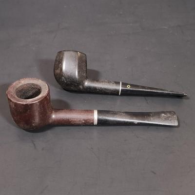 LOT 387: Collection of Pipes and Pipe Stands- Knockcrochery Lally Clay Pipe, Bruyere Garantie Pipe & More