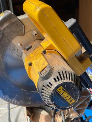 Miter Saw - works
