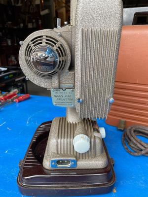 Vintage Model P-90 Projector by Revere Camera Company