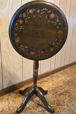 LOT 65K: Antique Maple Flip Table