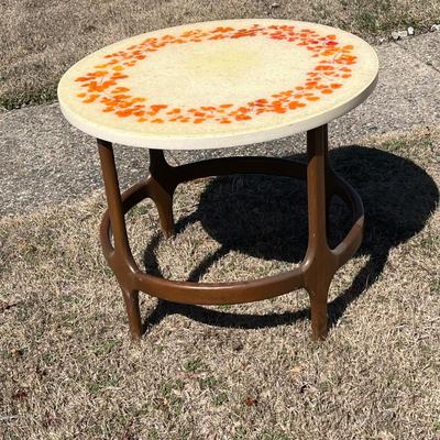 LOT 76X: MCM Dimensional Plastics Corp. Glamourama End Table From J.B. Van Sciver Co.