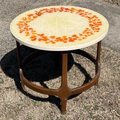 LOT 76X: MCM Dimensional Plastics Corp. Glamourama End Table From J.B. Van Sciver Co.