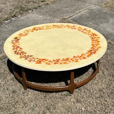 LOT 77X: MCM Dimensional Plastics Corp. J.B. Van Sciver Co. Coffee Table