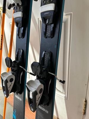 ROSSIGNOL SKY7 HD DOWNHILL SKIS & FACTION POLES