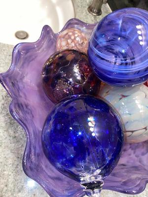 MURANO ART GLASS BOWL WITH BLOWN ART GLASS GLOBES