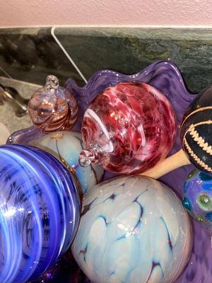 MURANO ART GLASS BOWL WITH BLOWN ART GLASS GLOBES