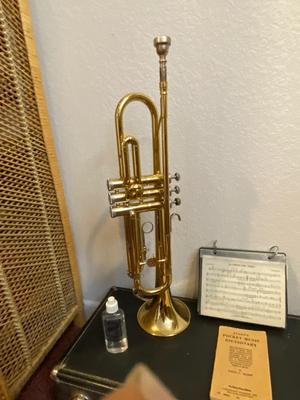 HOLTON BRASS TRUMPET WITH CASE, SLIDE OIL, MUSIC AND PINK LYRE