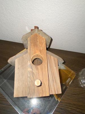 VINTAGE OIL LAMP CONVERTED TO A TABLE LAMP, A TIN AND WOOD BIRD HOUSE WITH FLAT DECORATIVE MIRROR
