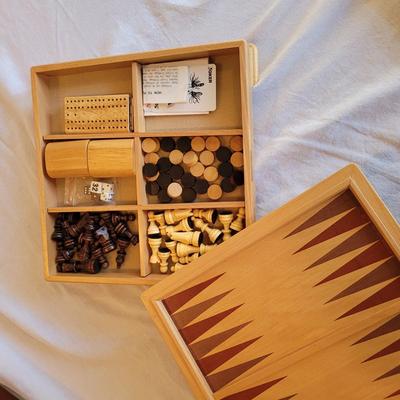Puzzles and Games Galore (BD-EL)