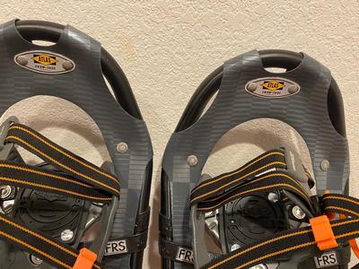 925 TRAIL ATLAS SNOW SHOES LIKE NEW