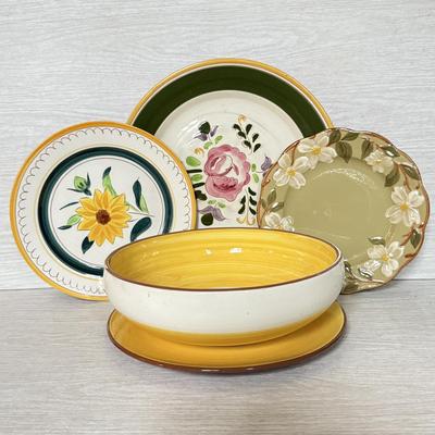 LOT 181K: Vintage Stangl & More: Blueberry Serving Bowl w/ Matching Plate, Garden Flower 11" Platter, Hand Painted White Dogwood...