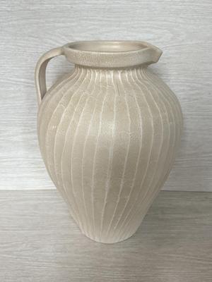 LOT 182F: Rustic Autumnal Home Decor Collection: Floral Pumpkin & Vases