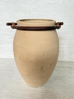 LOT 182F: Rustic Autumnal Home Decor Collection: Floral Pumpkin & Vases