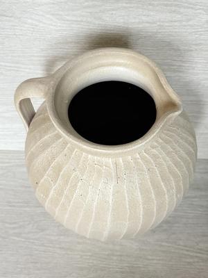 LOT 182F: Rustic Autumnal Home Decor Collection: Floral Pumpkin & Vases