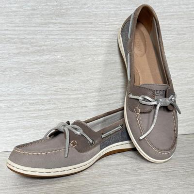 LOT 185K: Women's Size 7.5 Sperry Leather Shoes