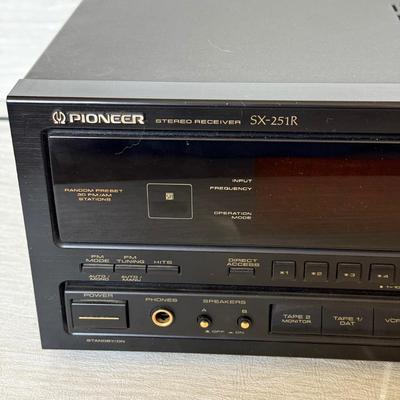 LOT 187F: Pioneer Stereo Reciever SX-251R