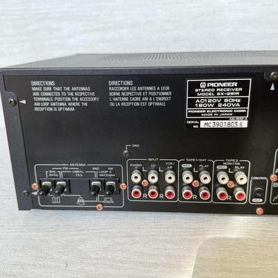 LOT 187F: Pioneer Stereo Reciever SX-251R