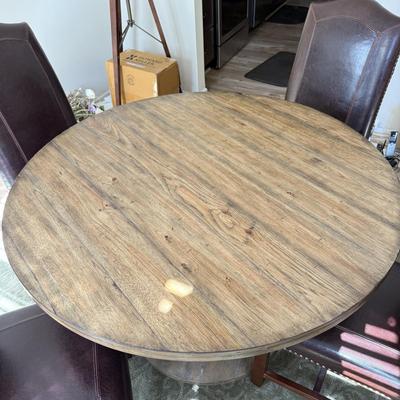 LOT 190D: Hooker Furniture Round Dining Table w/ 4 Chairs & Protective Pads