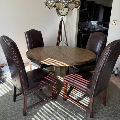 LOT 190D: Hooker Furniture Round Dining Table w/ 4 Chairs & Protective Pads