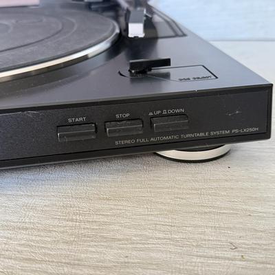 LOT 192D: Sony Stereo Turntable System Model PS-LX250H