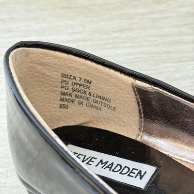 LOT 199D: Ladies' Shoes w/ Boxes: Lucky Brand Brindle Bridgetown Boodies (7) & Steve Madden Patent Leather Flats (7.5)