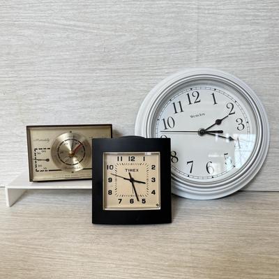 LOT 203D: Collection of Clocks: Westclox, Timex & Airguide Barometer