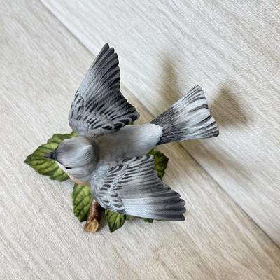 LOT 205B: Lenox Fine Porcelain Birds: Tufted Titmouse & Baltimore Oriole