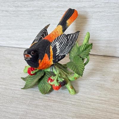 LOT 205B: Lenox Fine Porcelain Birds: Tufted Titmouse & Baltimore Oriole
