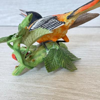 LOT 205B: Lenox Fine Porcelain Birds: Tufted Titmouse & Baltimore Oriole