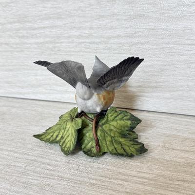 LOT 205B: Lenox Fine Porcelain Birds: Tufted Titmouse & Baltimore Oriole