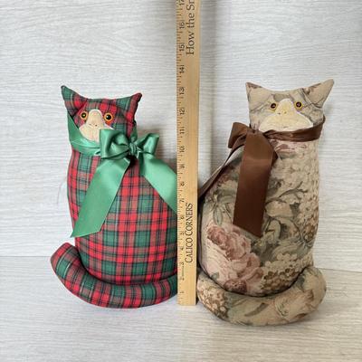 LOT 214D: Cat Lover's Collection: Framed Prints, Wood Sculpture & Soft Doorstops