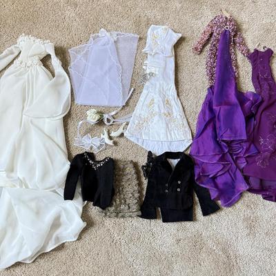 LOT 222K: Fancy Dresses & Clothing for Tonner 16" Fashion Dolls