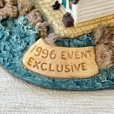 LOT 223D: Harbor Lights Lighthouses: Signed 1996 Special Event Exclusive Sunken Rock New York, Cape Hatteras North Carolina #401 &...