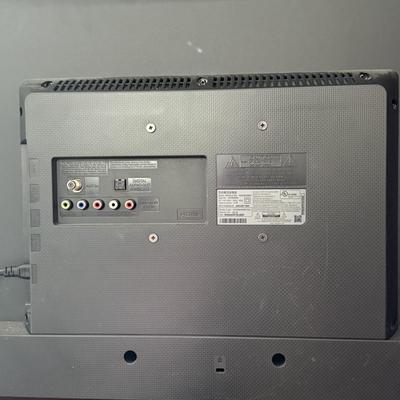 LOT 229L: Samsung 32" TV Model UN32M4500BF (Working)